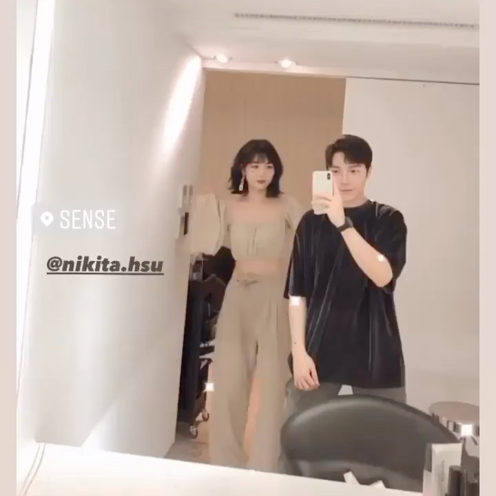  衣櫃都是奶茶色的衣服
@ryan_lin___