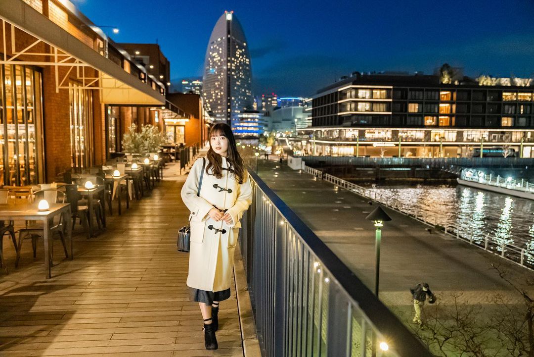  高級ホテルのアフタヌーンティーに�...