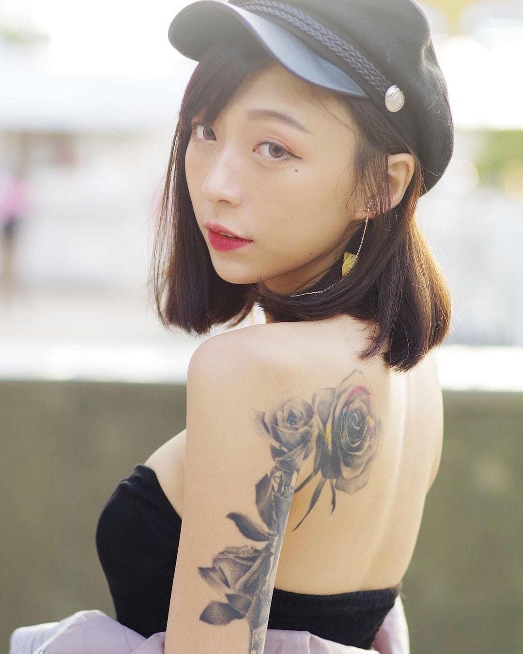  小時候還不懂得別人誇我有屁股真的�...