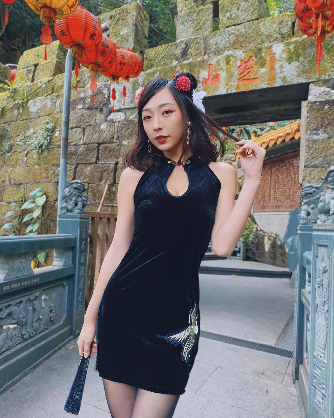  旗袍小姊姊