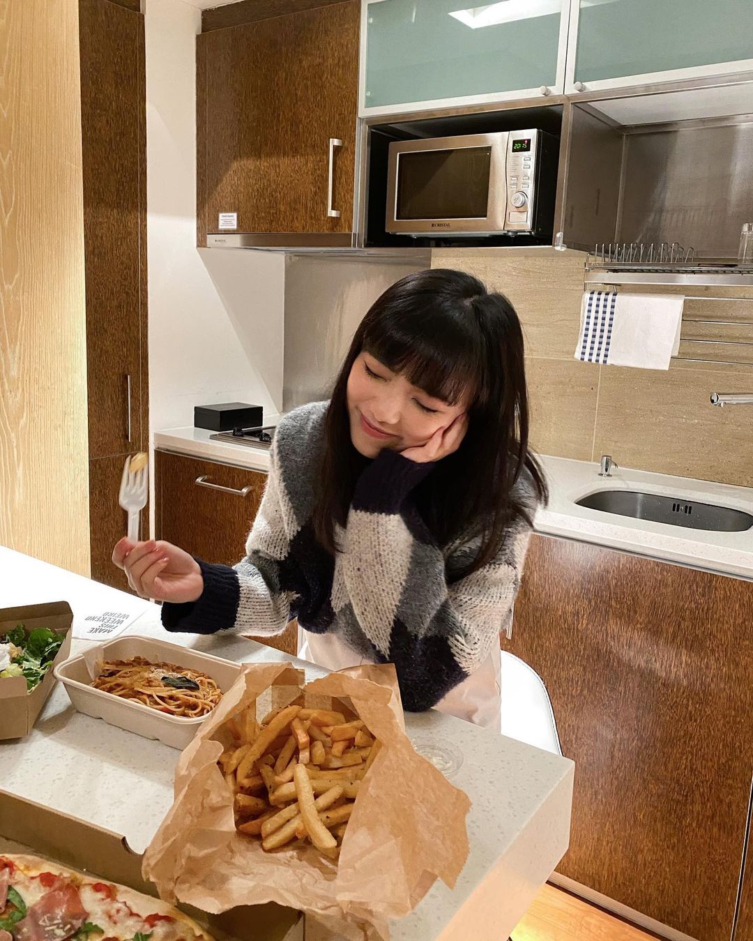  唔常見亦唔會過時嘅菱格毛衣