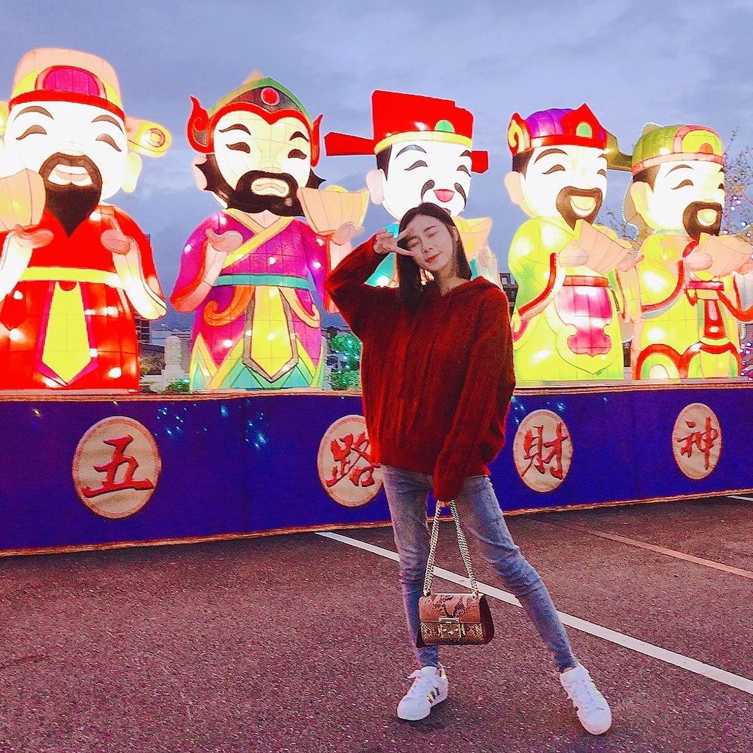  大年初一來走春啦～～
發現我爸的拍�...