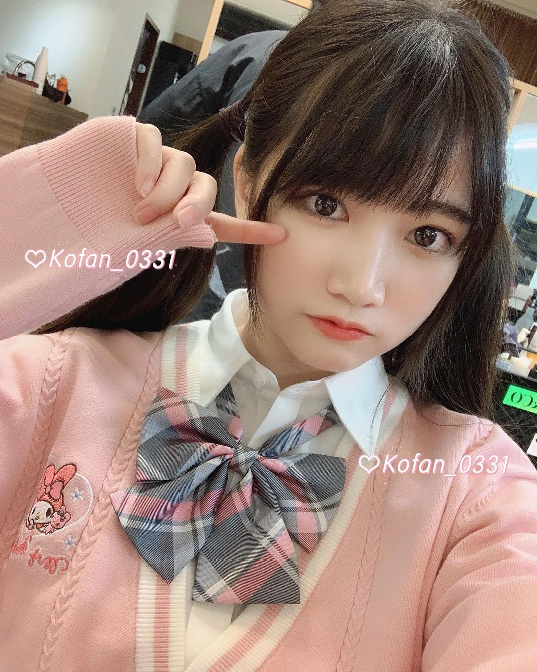  蘿莉穿JK制服誘惑