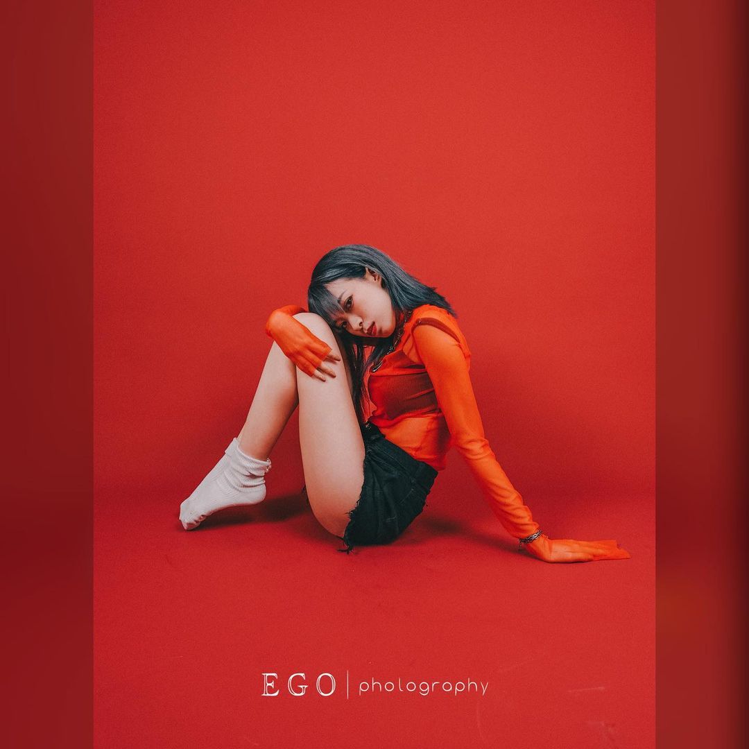  ：
紅色⋯⋯
是火 是熱情 
是熱血 是�...
