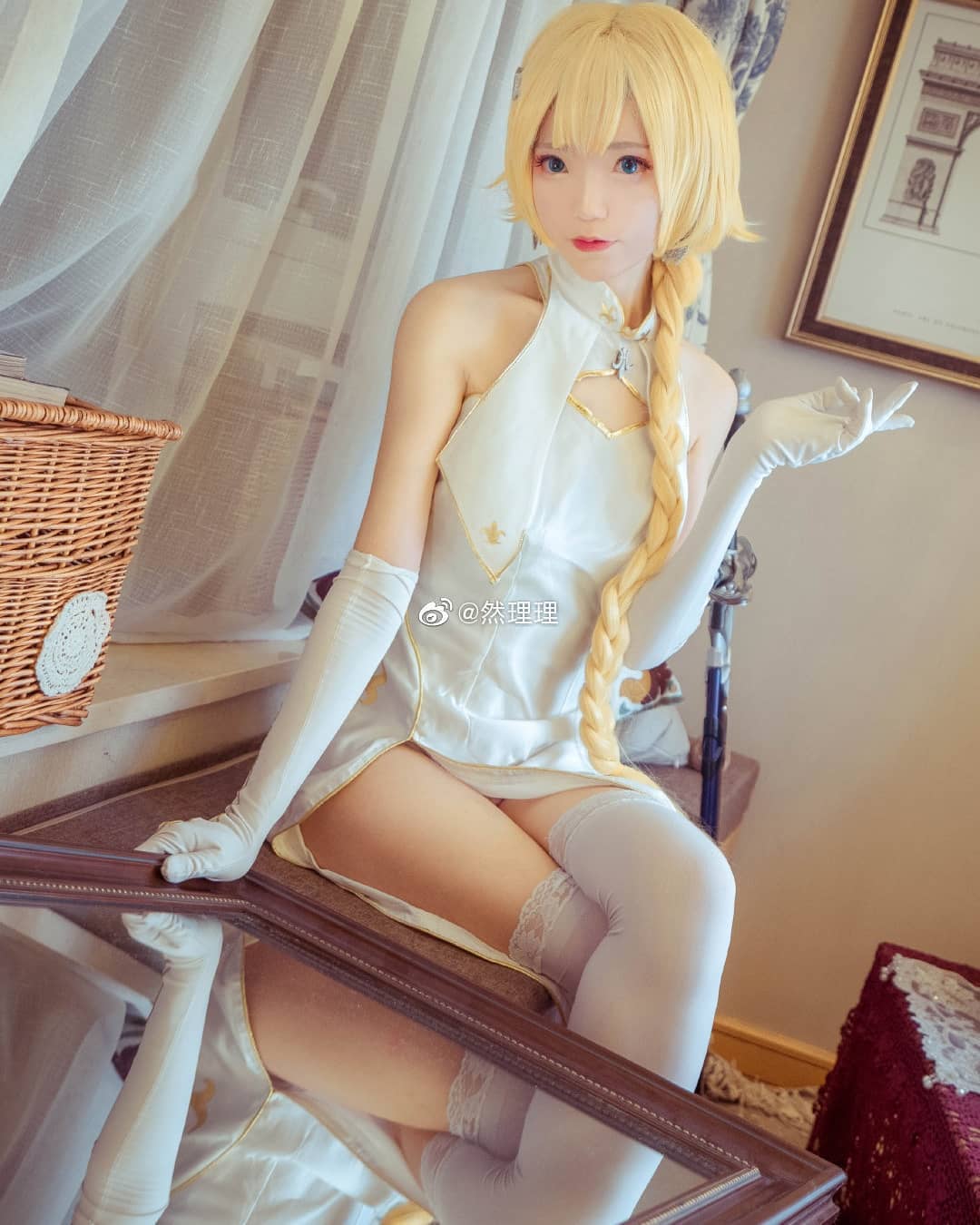  Jeanne
.
然理理 
#jeannedarc
#jeanne