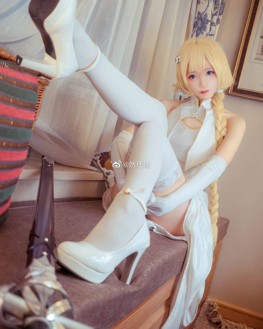  Jeanne
.
然理理 
#jeannedarc
#jeanne