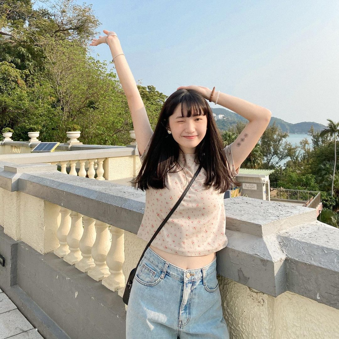  ( ͡° ͜ʖ ͡°)✧︎牛仔褲登場！

由剛�...