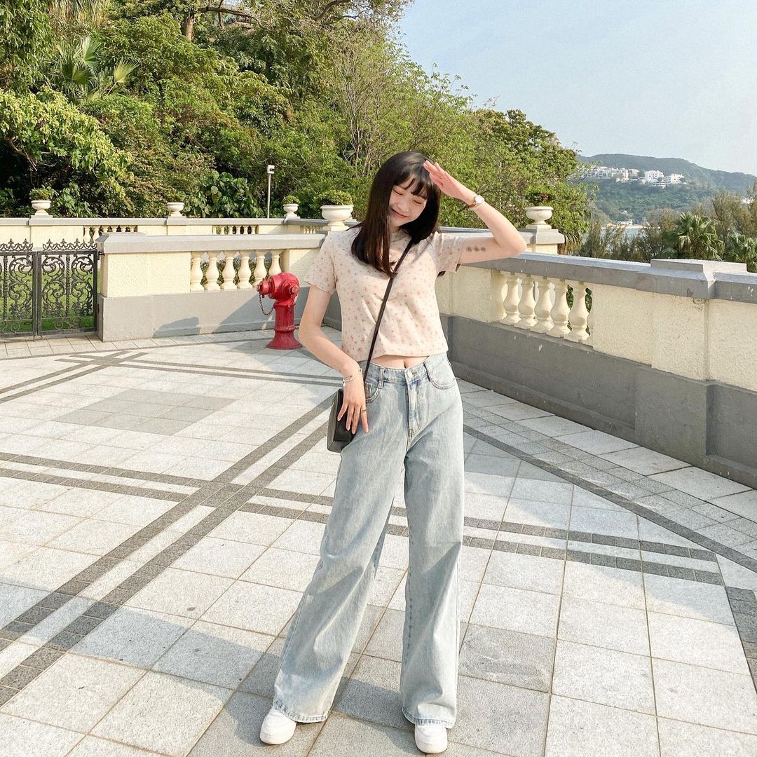  ( ͡° ͜ʖ ͡°)✧︎牛仔褲登場！

由剛�...