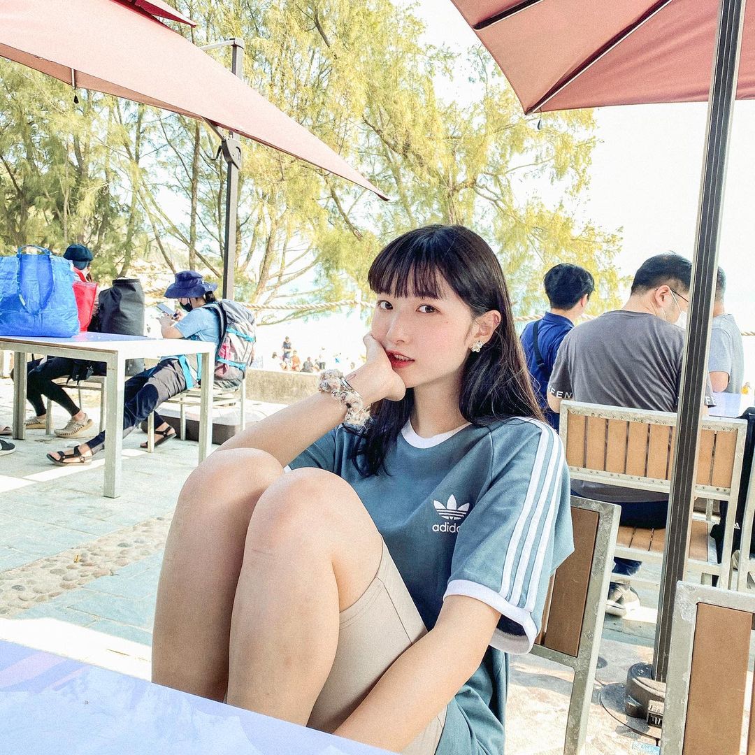  杏色單車褲好適合小麥肌膚的女生們!
...