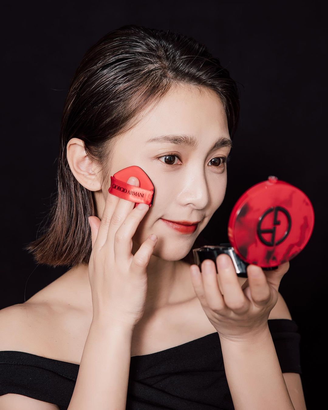  #GA 全新的#高訂紅氣墊未免也太美了吧...