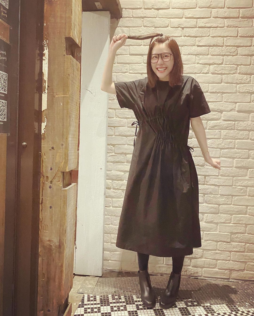  -
最喜歡穿不規則設計的衣服，
因為�...