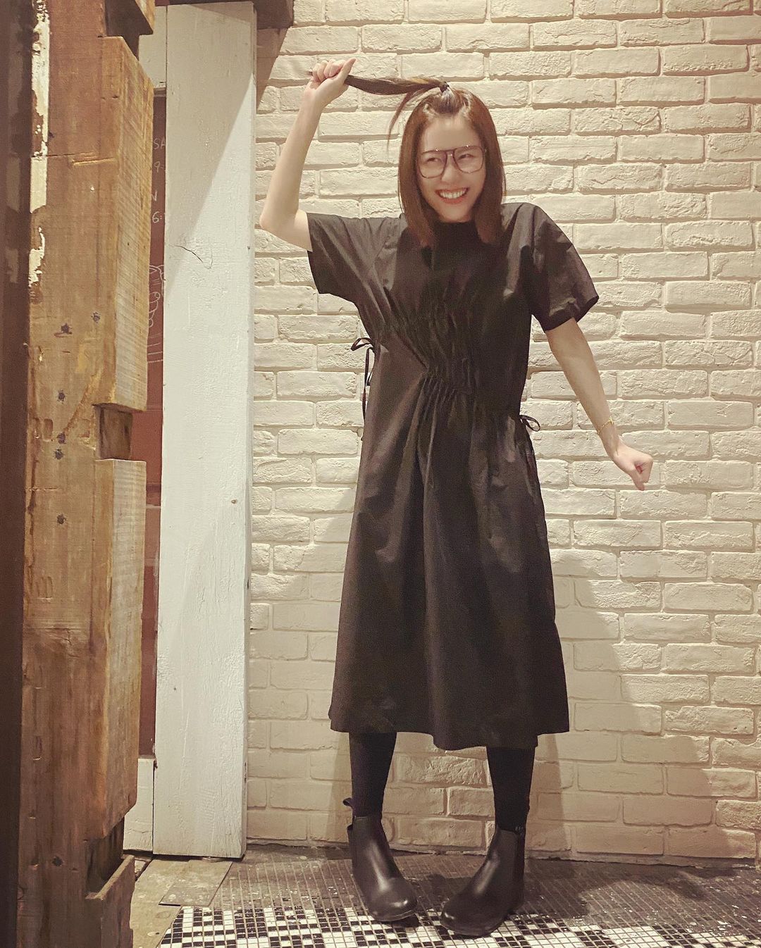  -
最喜歡穿不規則設計的衣服，
因為�...