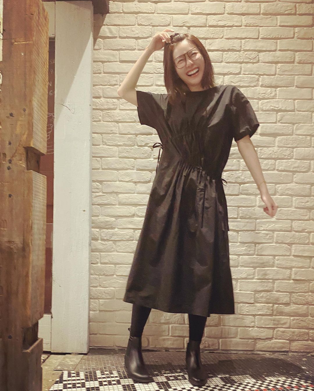  -
最喜歡穿不規則設計的衣服，
因為�...