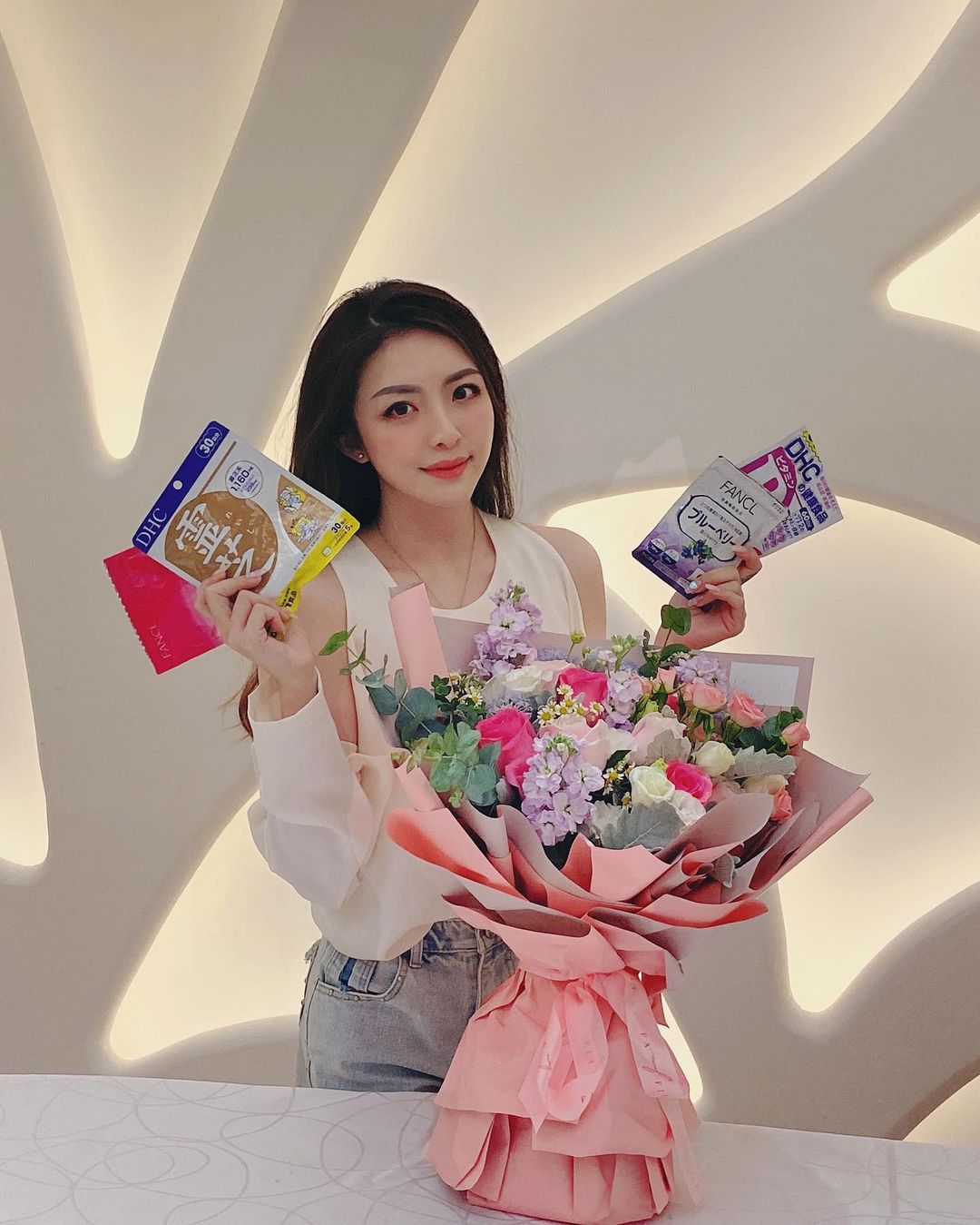  @zalorazh 連維他命都有得買，一次過買�...