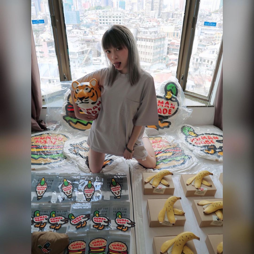  ：
「Starhall Landing」房間市集正式開始...