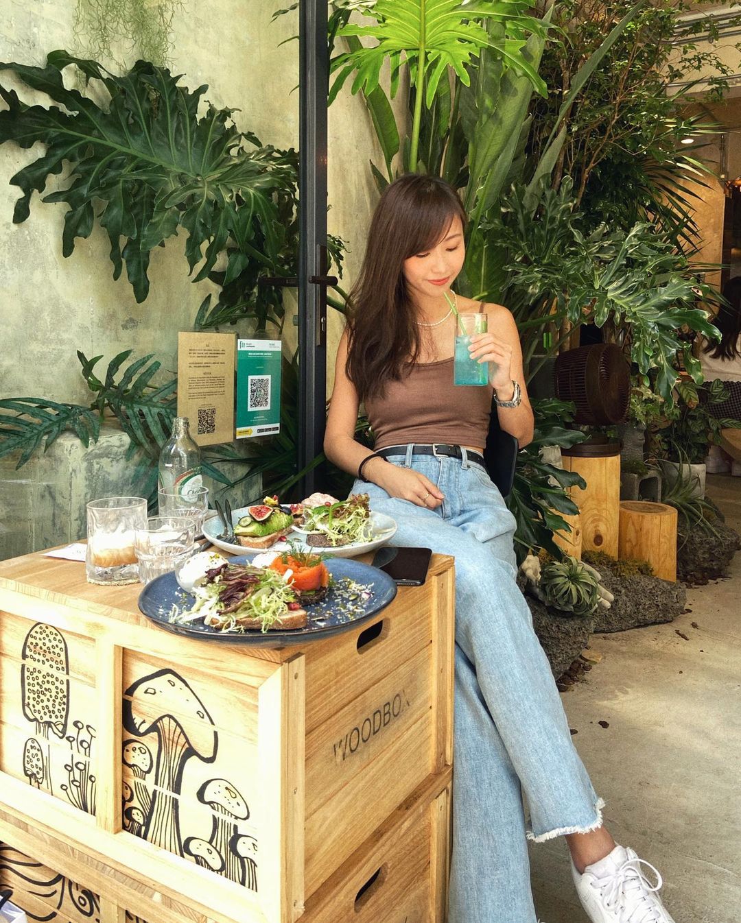  上一個post我講笑咋嘛
你地成班就喺下...