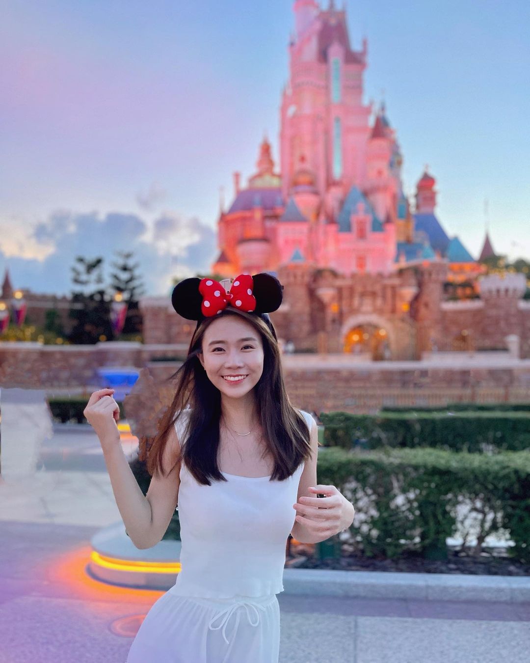  .
別人的迪士尼照
都在打些甚麼caption