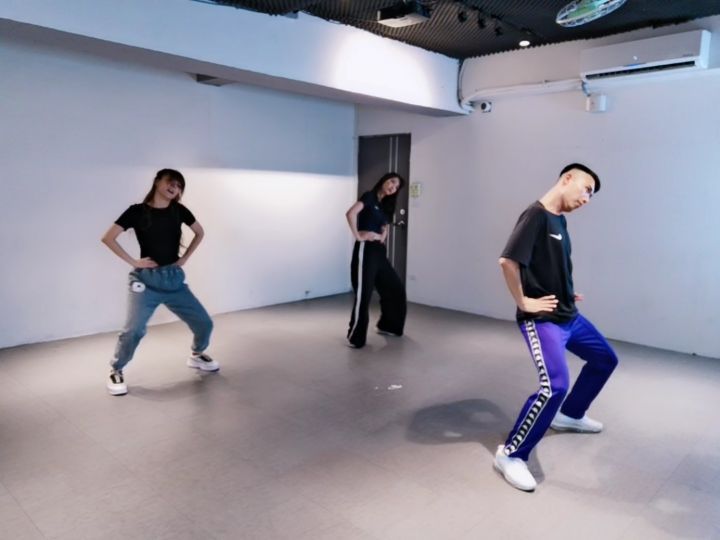  因覺得自己跳太爛沒產出的影片，
好�...