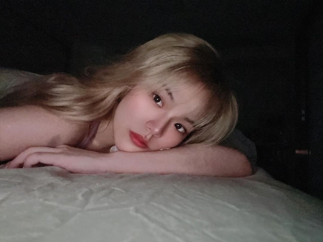  我根本無力抵抗半夜突襲而來的思念
�...