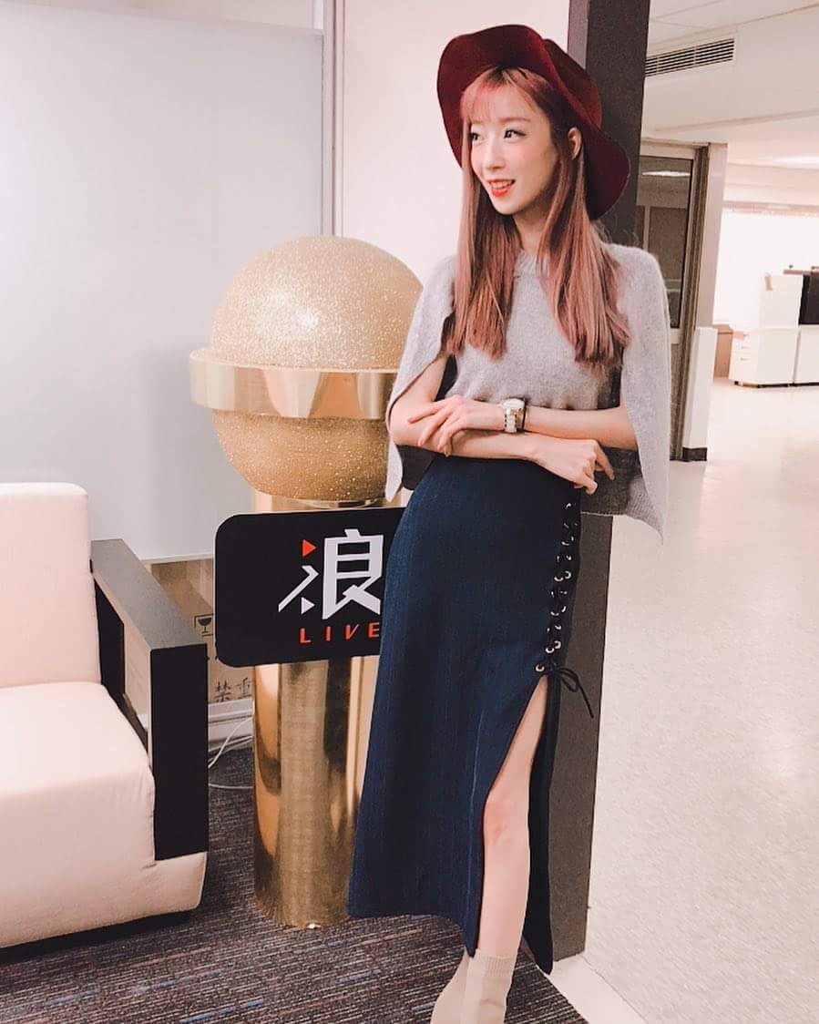   — 和古芳如在一起