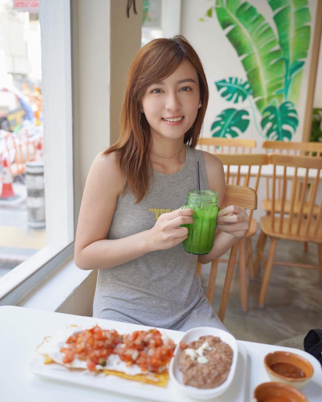  晚睡晚起放肆食的假期
端午快樂～
#dr...