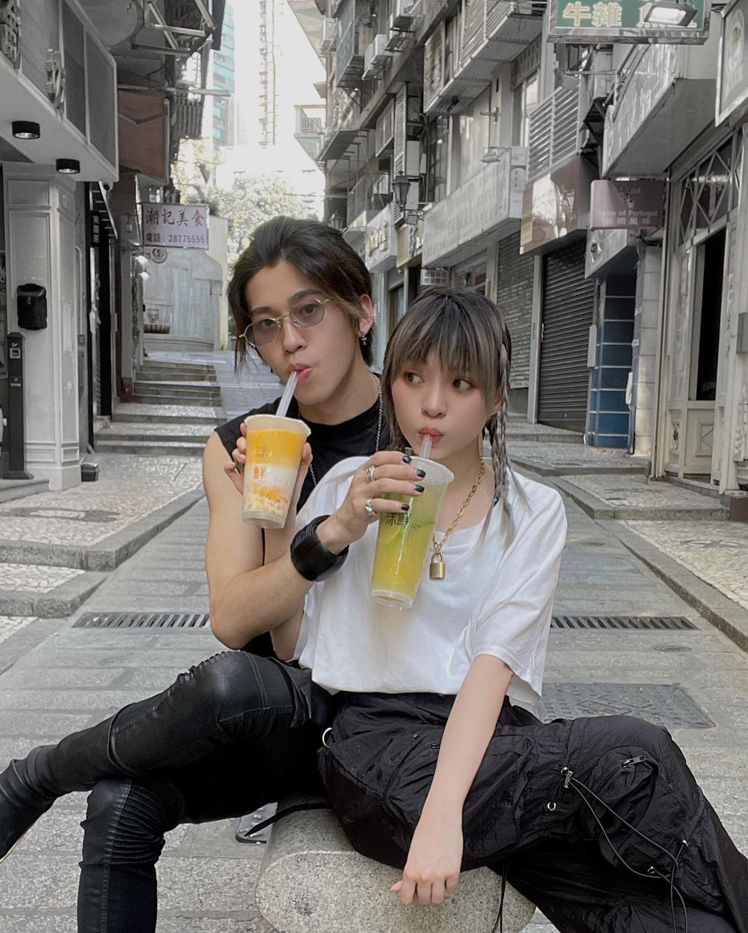  ：
啊～～六月了～夏天了～～
少點勇...