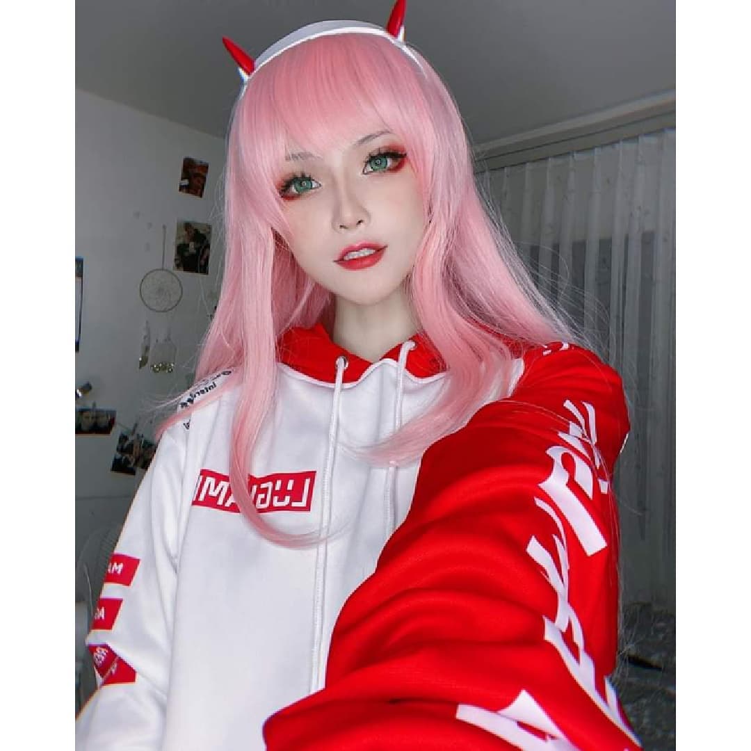  #Anime #cosplay #darlinginthefranxx #zerotwo #002 ...