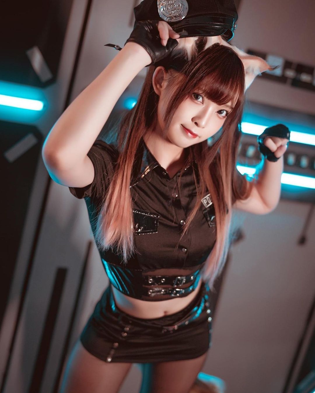  +新刊預購+
終於來到最後一套衣服了(�...
