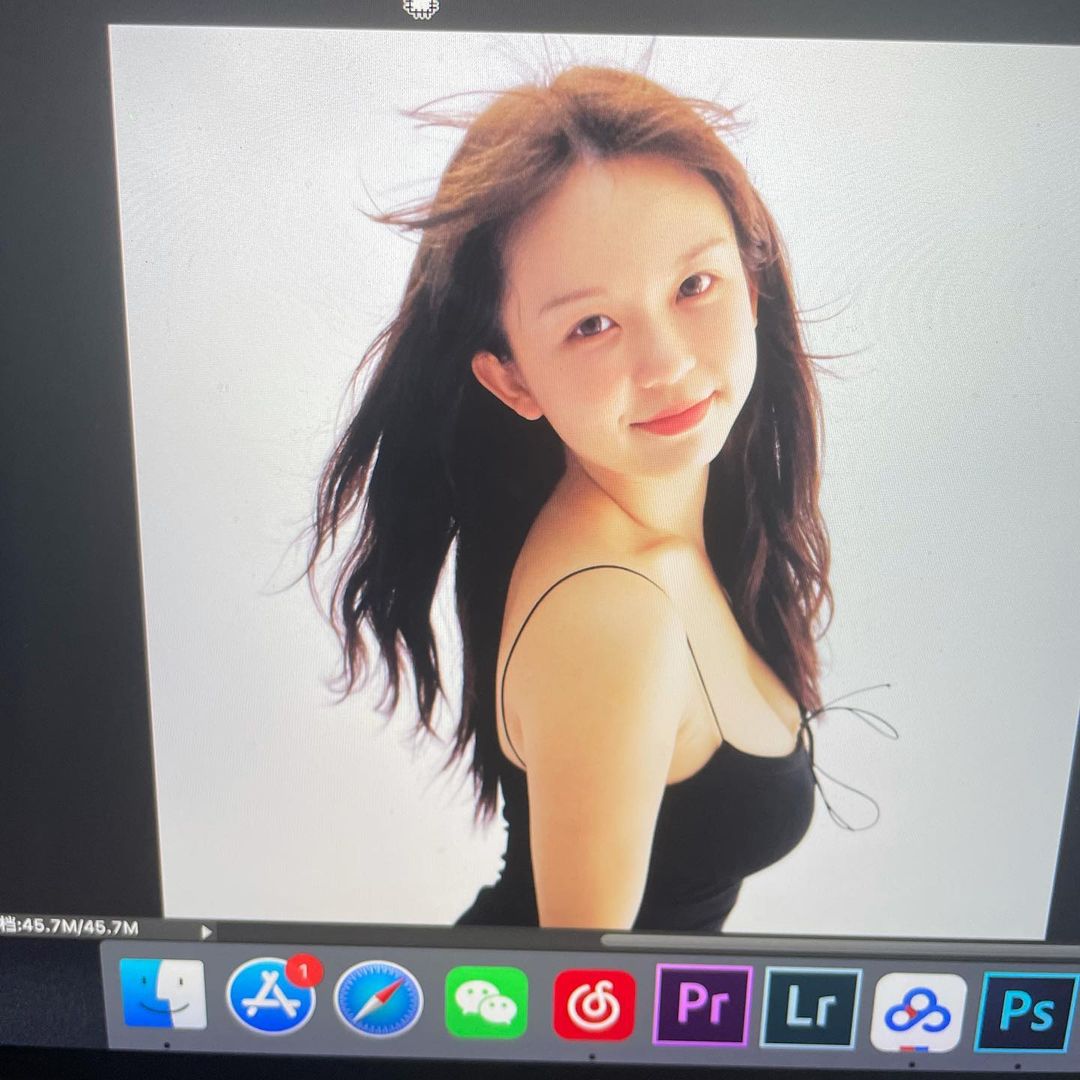  女艳星