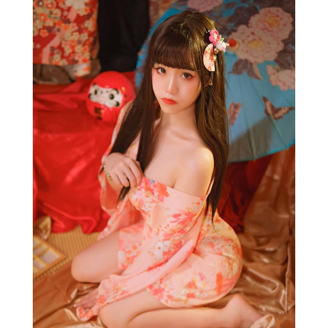  #Original #noncosplay #casual #asiangirl #kimono

...
