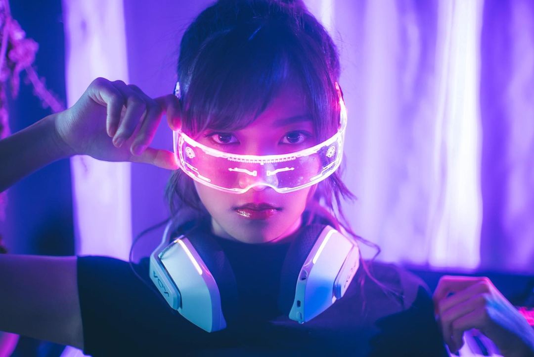  聽聞大家都好鍾意睇小白影cyber style