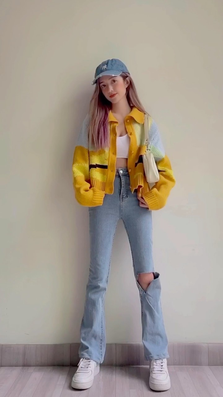  Styling a colorful #cardigan 