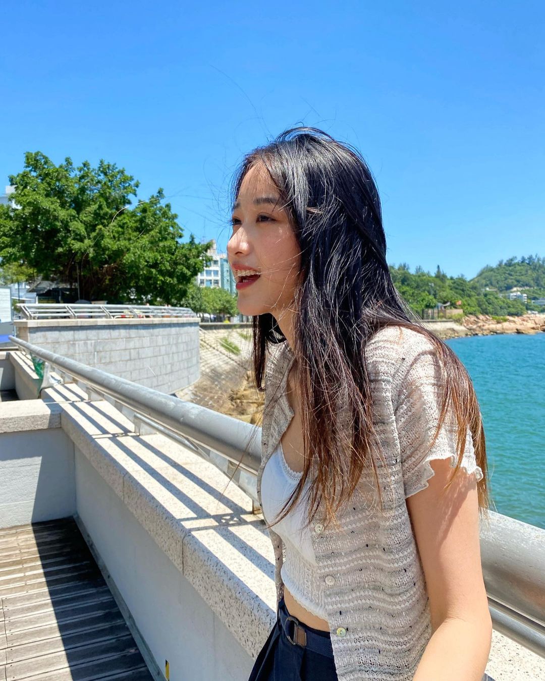  海邊拍照這樣穿！