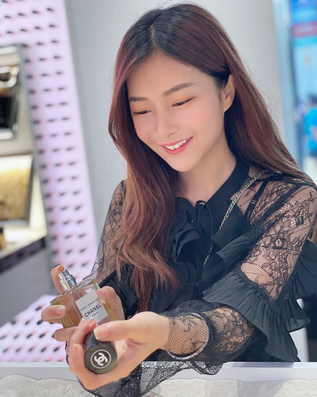  最近去左CHANEL Beauty Studio 見到裡面多�...