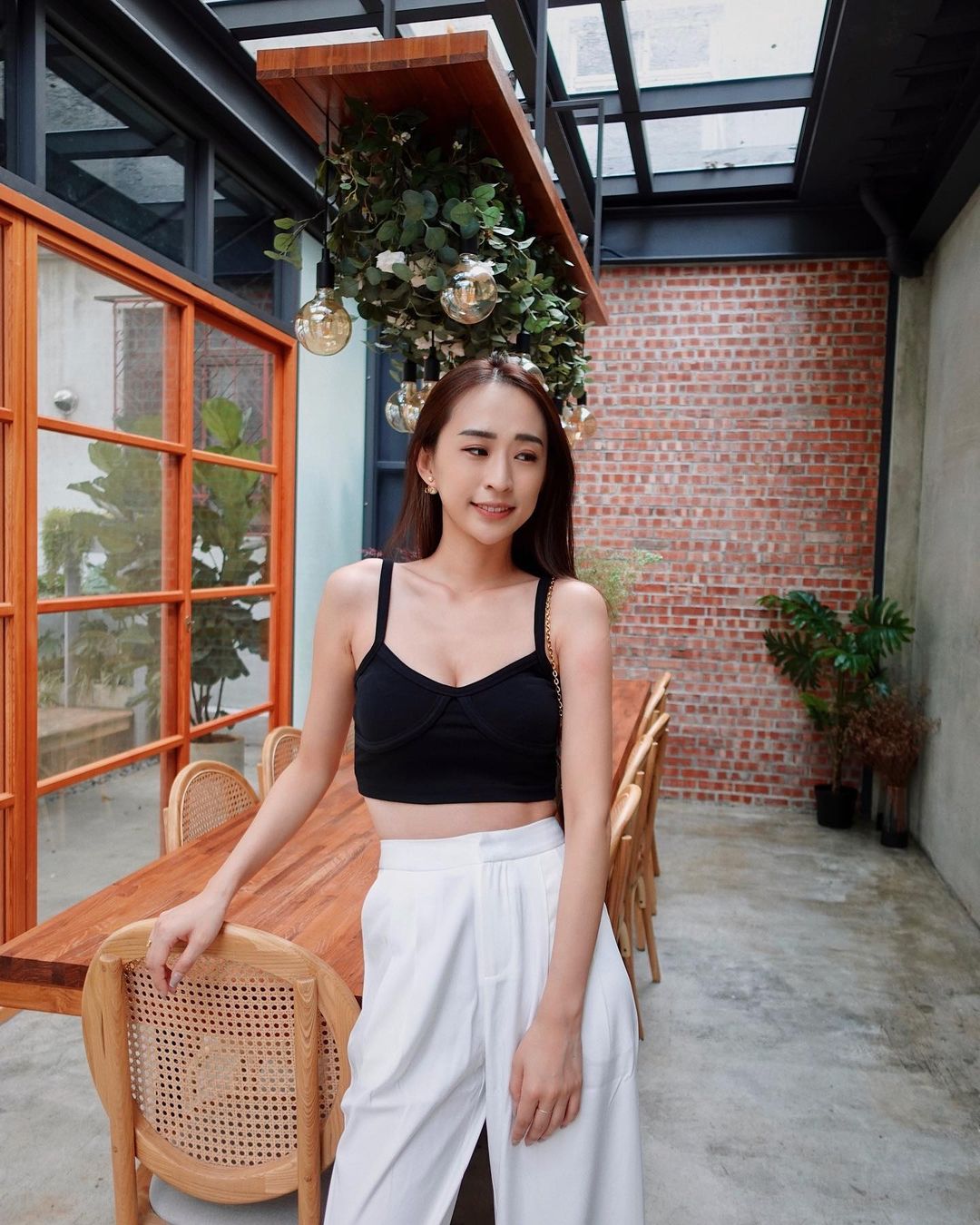  -
平凡的生活 雖然一切穩定
但一切就�...