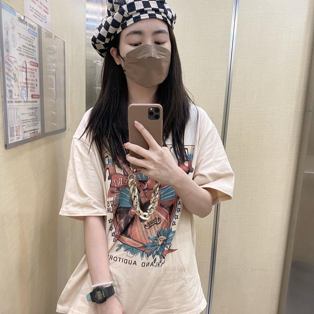  美甲day~~~
10月份的特惠款已出爐♡
闆�...