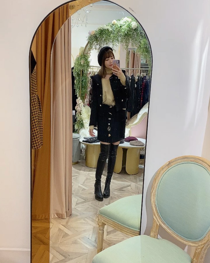  Last day tomorrow ! 
Tried on some 50% off items f...