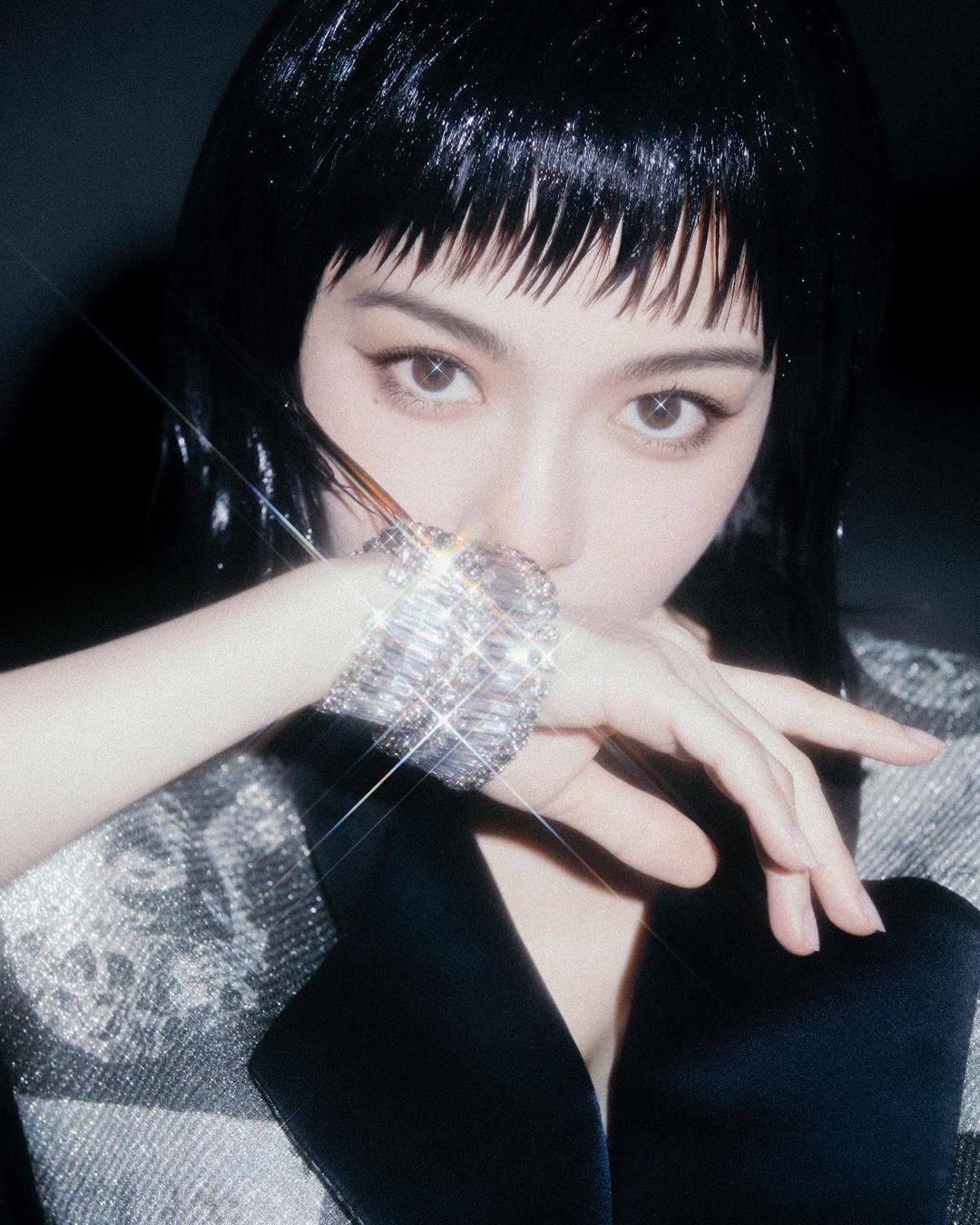  Min Chen with Jazko

Brands: Louis Vuitton , Hugo ...