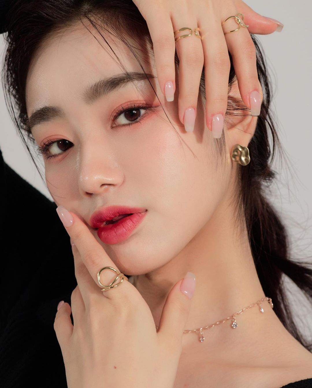  갸우뚱 
그런데 오늘 11월이라니 ㄷㄷ�...