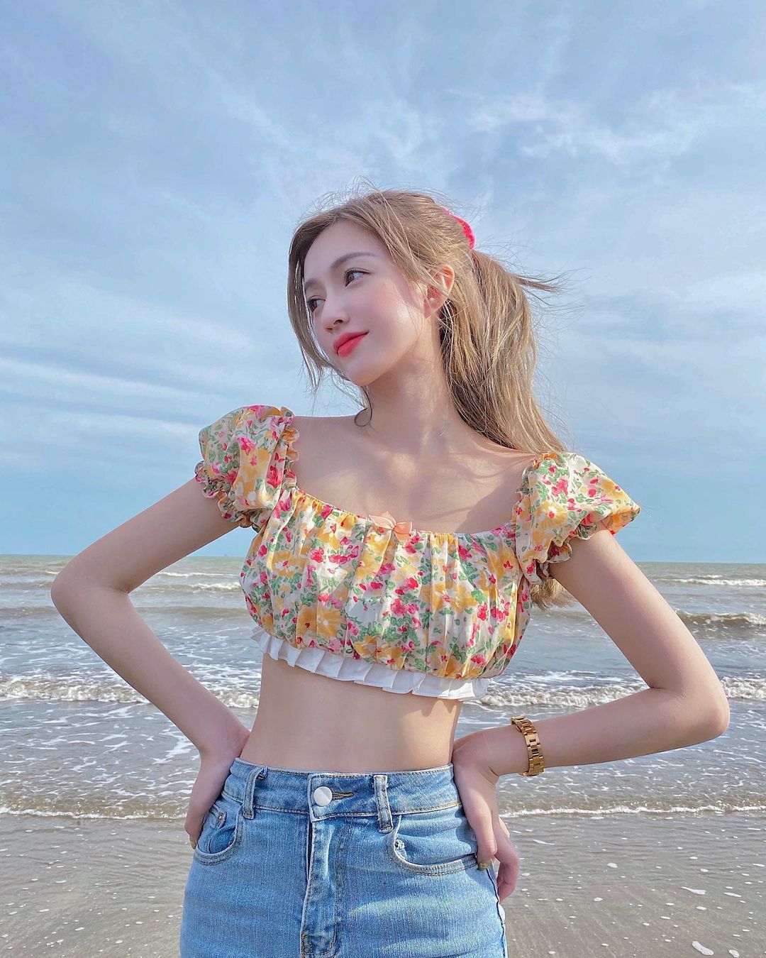  Em ra đảo ở rồi ~ #vitaminsea #beach #vietn...