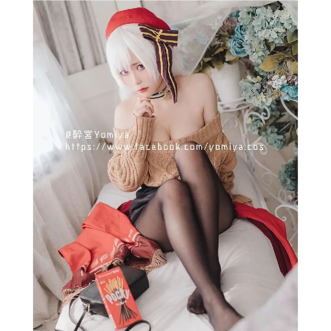  #Game #cosplay #azurlane #belfast 

CN : Yomiya (@...