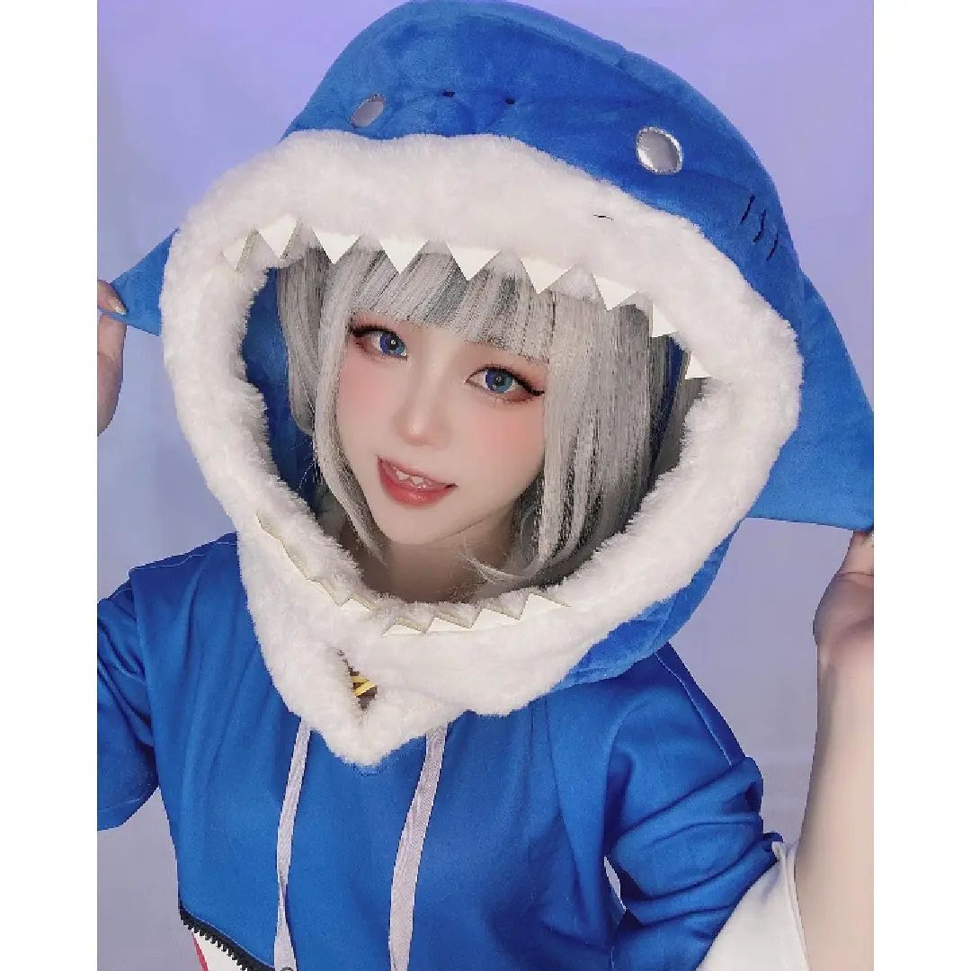  #Original #cosplay #gawrgura #virtualyoutuber #hol...