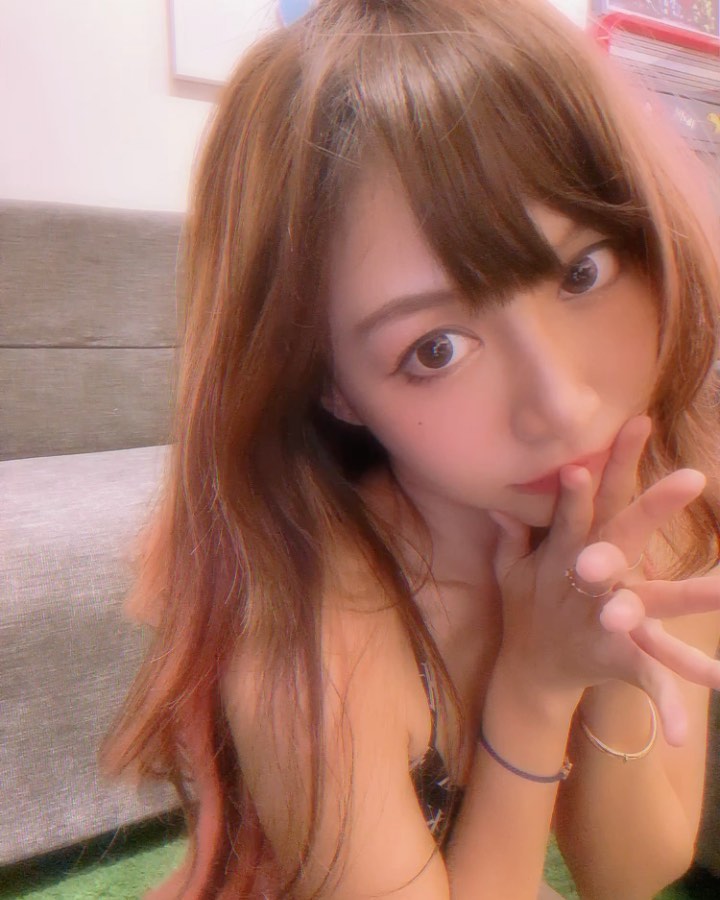  今天是貓咪系女朋友～