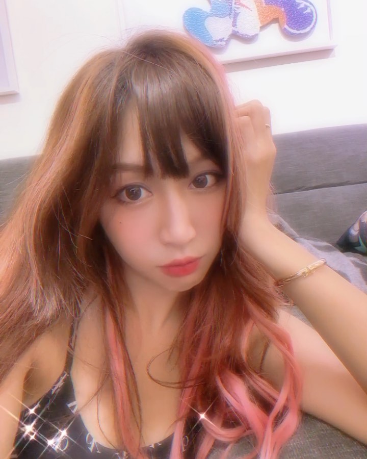  今天是貓咪系女朋友～