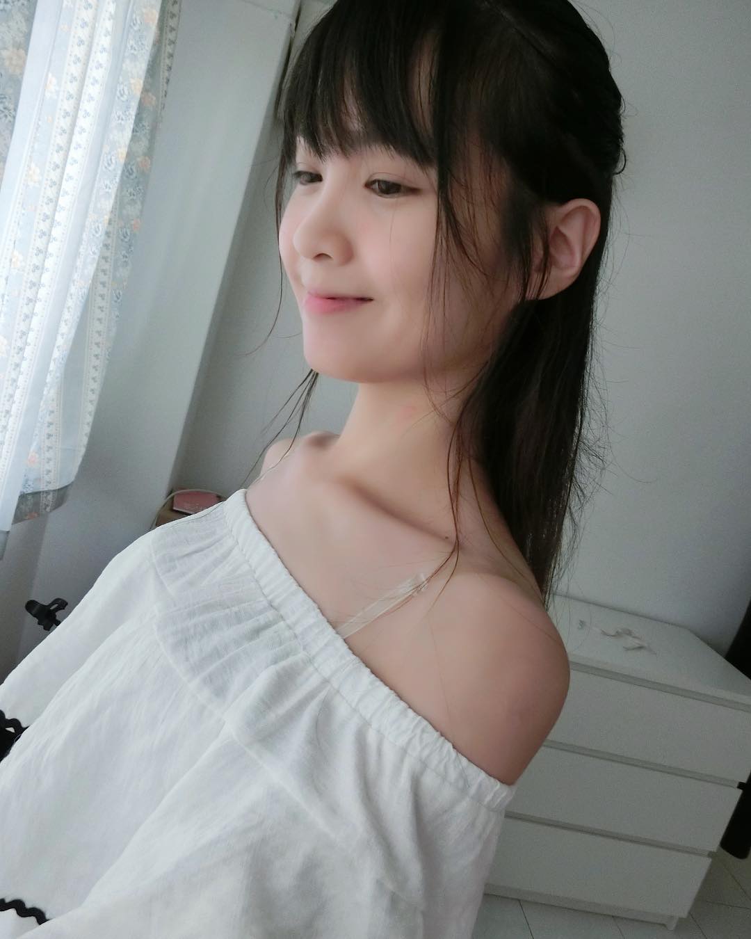  只是心又飘到了哪里 就连自己看也看�...