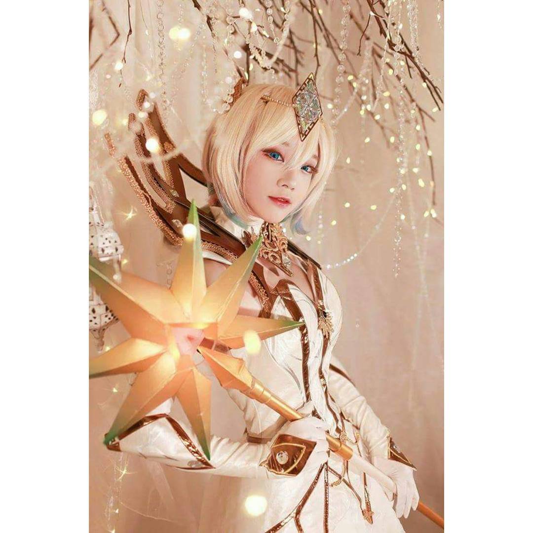  #Game #cosplay #leagueoflegends #lol #lux #element...
