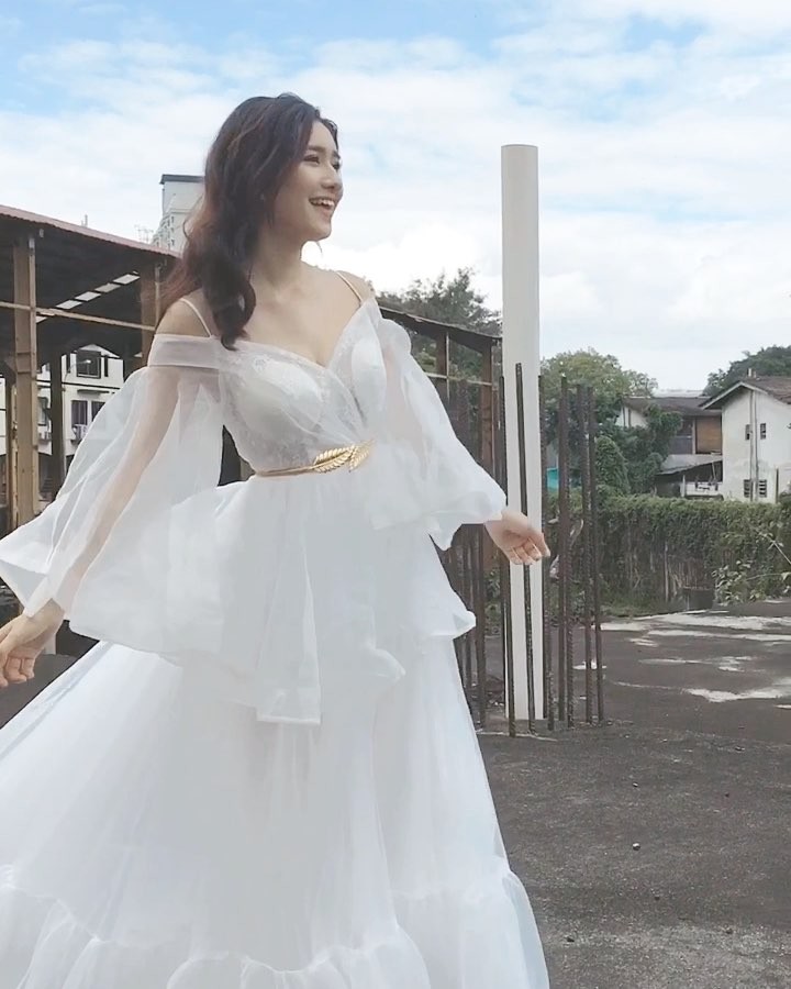  觉得自己好像一朵☁️