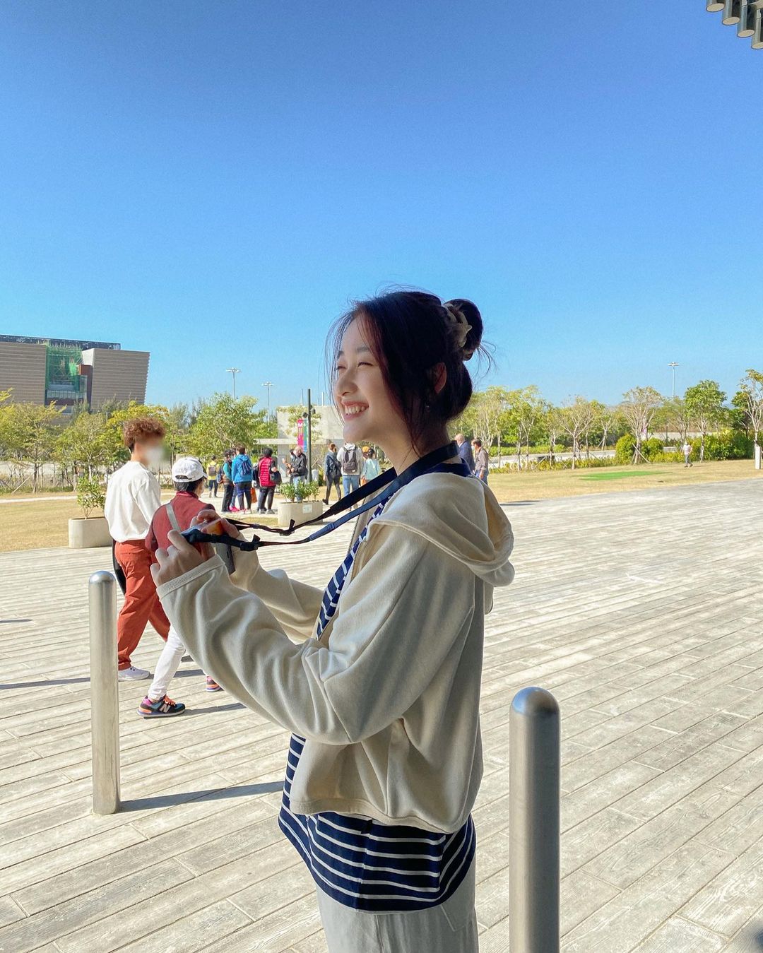  最基礎的zip hoodie款♡
實穿率99%！
無�...