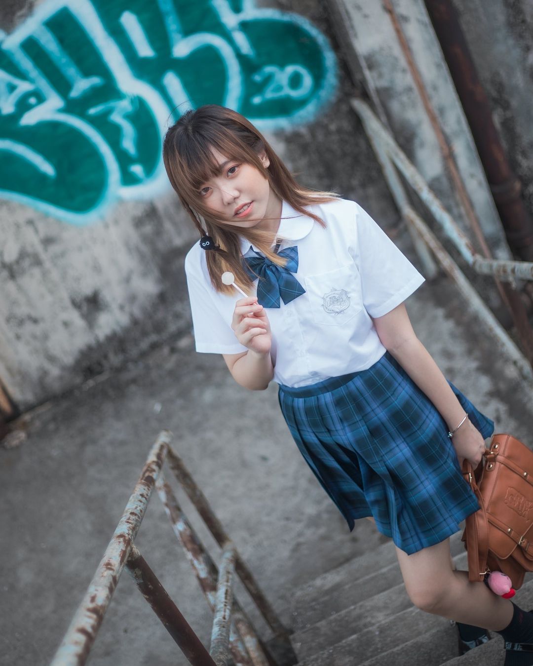  -藍-

(廢文後補