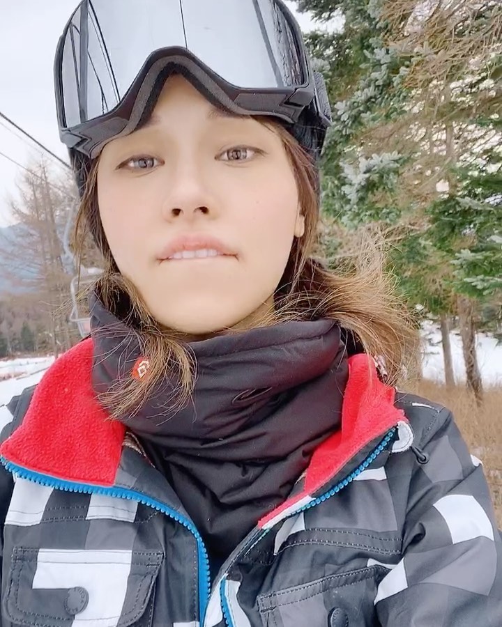  好想滑雪…